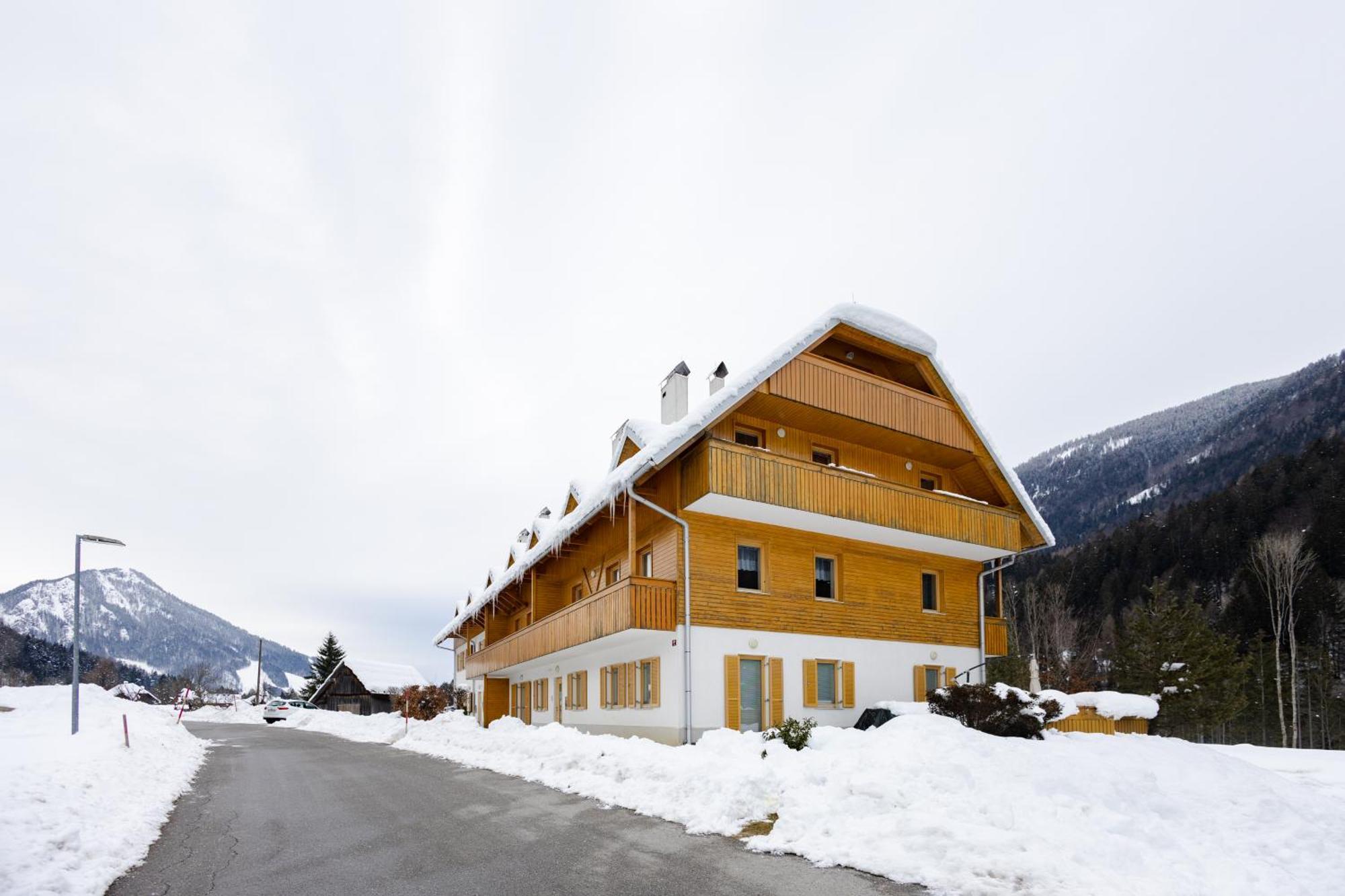Waterfall Apartment - Cozy Mountain Retreat Kranjska Gora Exterior foto
